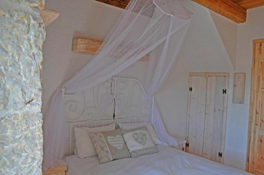 Holiday Home Olea Malinska Bagian luar foto