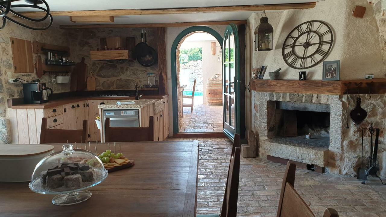 Holiday Home Olea Malinska Bagian luar foto